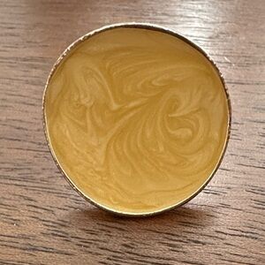 💛 Yellow Gold Swirl Round Women’s ring silver adjustable size euc